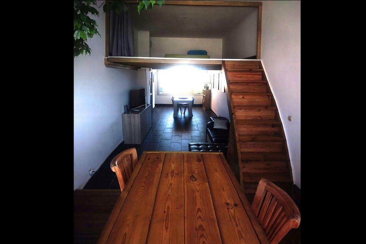 Loft Mezzanine Verriere Avec Vue Apartment Saint-Denis Ngoại thất bức ảnh